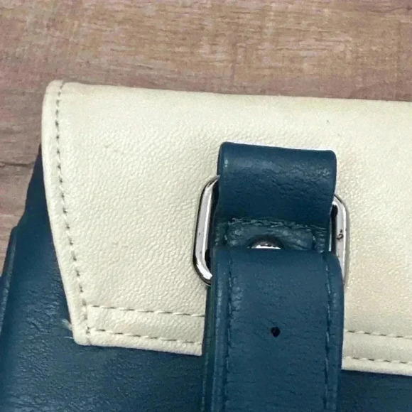 Disney Boutique Princess Ariel Little Mermaid Crossbody Purse Bag Art Watercolor - Picture 13 of 15